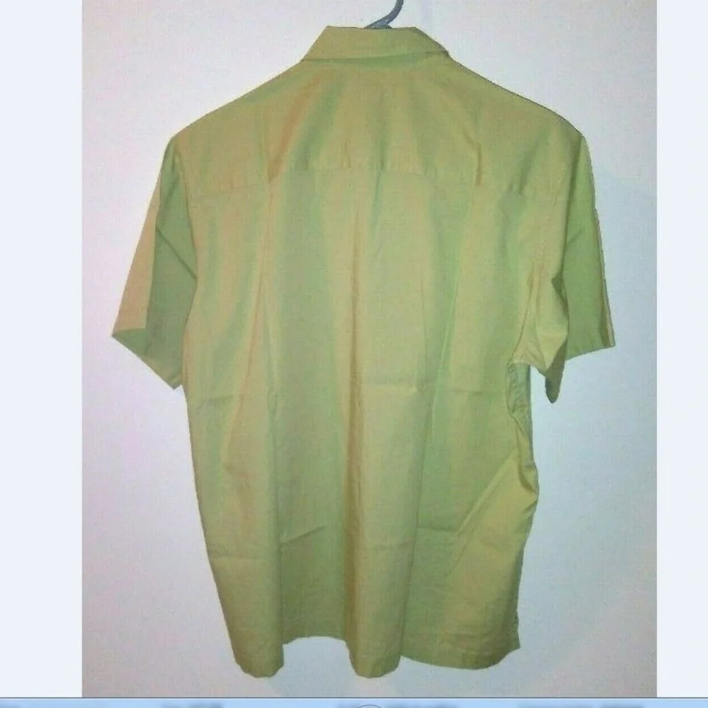 BANANA REPUBLIC MENS SHIRT Short sleeves light green Sz L button up stretch EUC